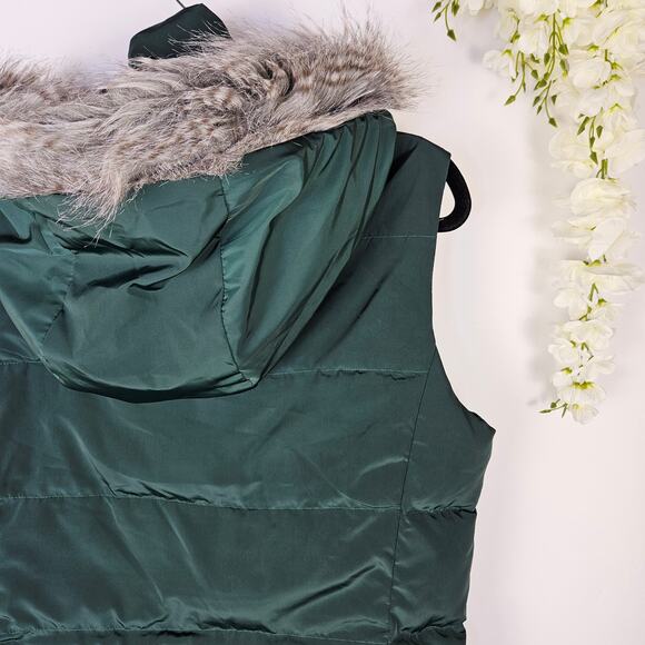 Talbots Quilted Puffer Vest Detachable Fur Hood Feather Duck Down Fill Sz Small - Picture 5 of 15